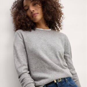 Everlane Classic Crew Sweater in Cashmere - Gray